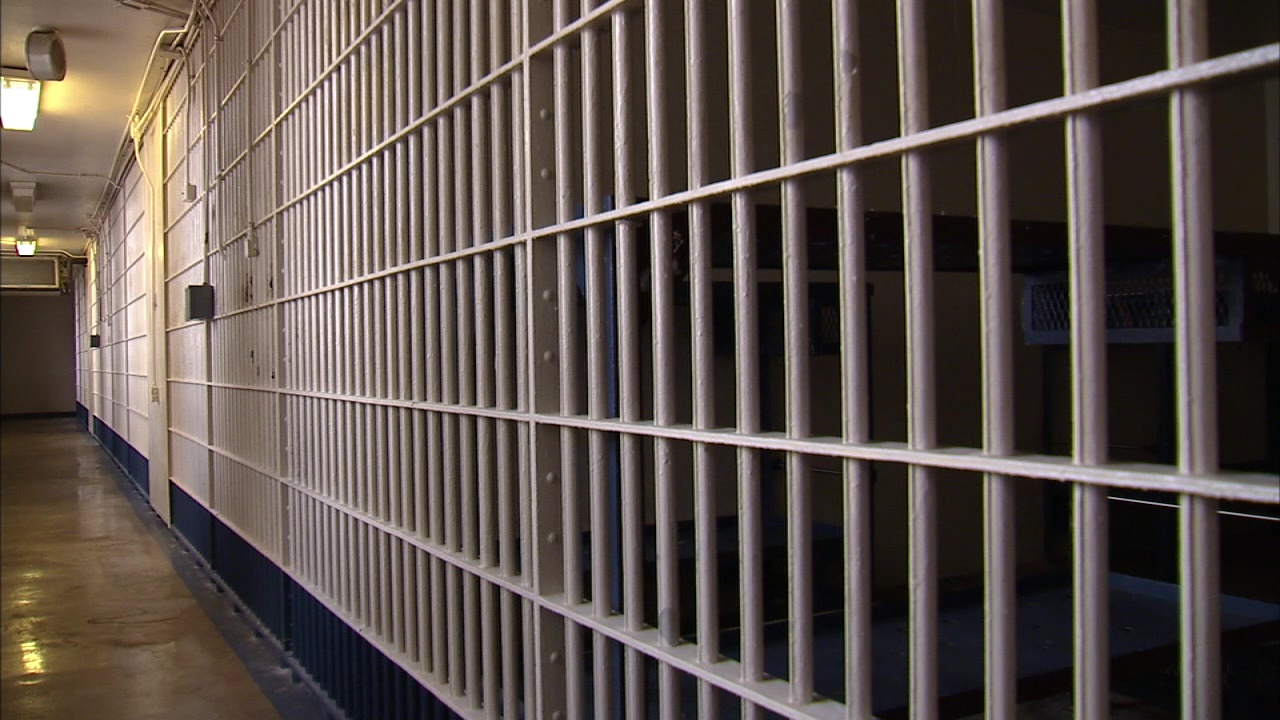 Ex-LA County medical examiner investigator who admitted to stealing from bodies faces jail time