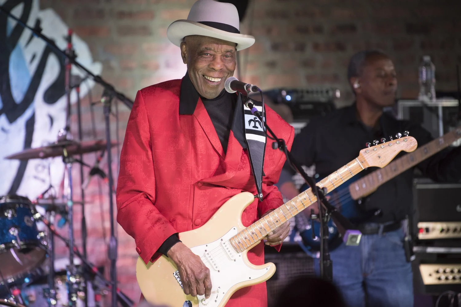 Blues legend Buddy Guy brings farewell tour to Cerritos Center