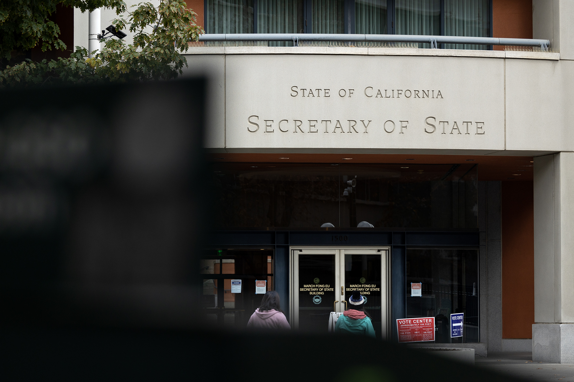 A tax-cutting prop is heading to California's ballot. Can Sacramento deal?