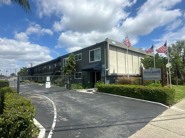 9081 Cerritos Ave, Anaheim, CA 92804