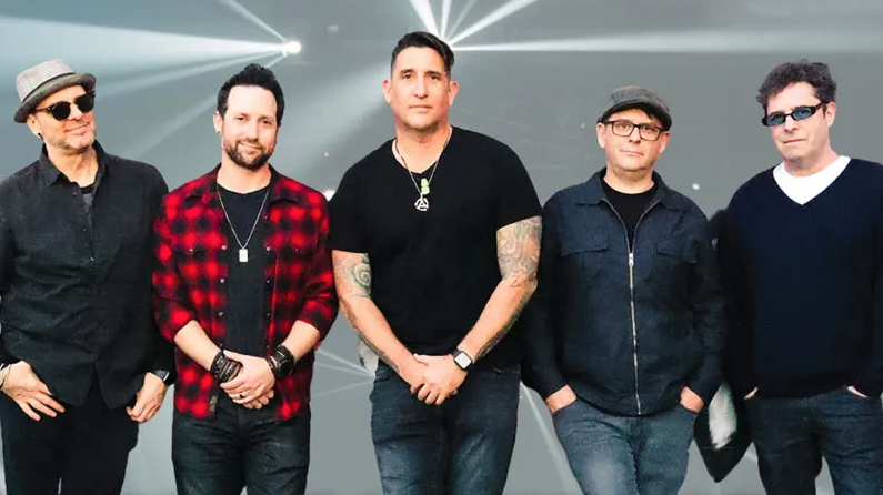 Smash Mouth headlines Cerritos Center show