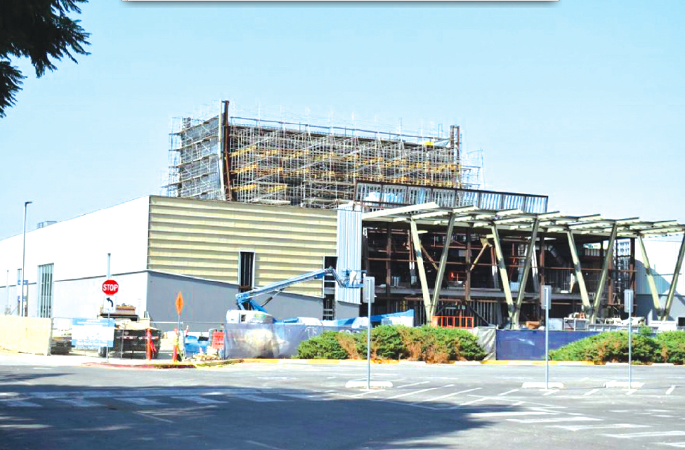 Cerritos College Performing Arts Center Set to Open in 2021