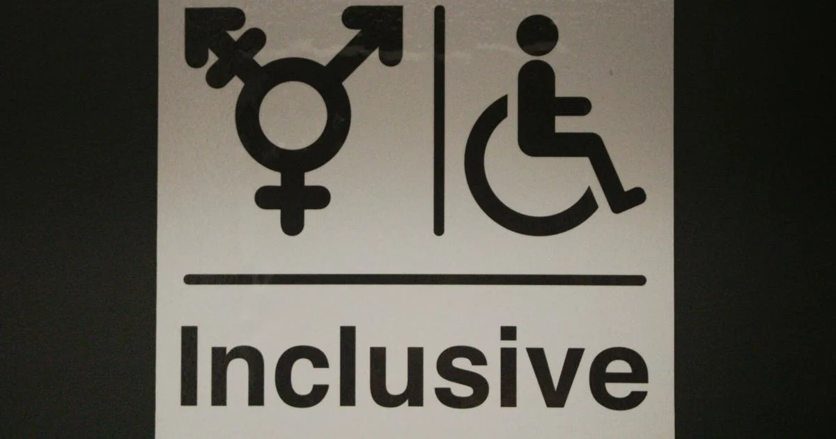 CA district’s queer-trans parent council recommends all gender changing rooms
