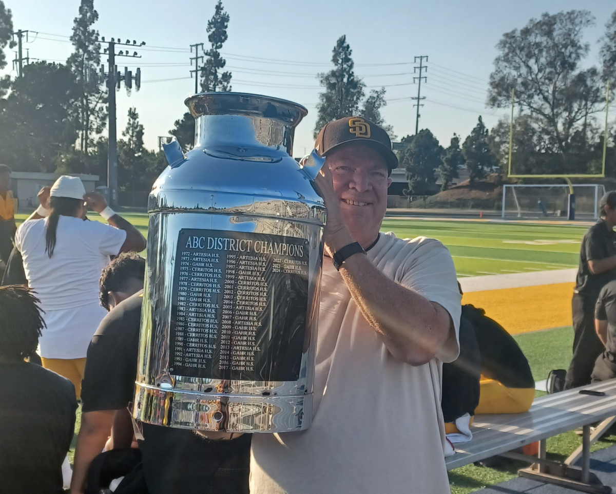 NEWS AND NOTES FROM PRESS ROW: Silver Milk Jug once again at stake as city rivals battle