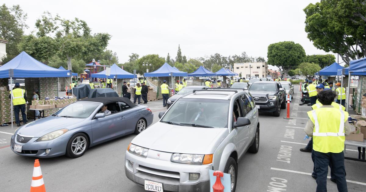 Amid surging inflation, L.A. food giveaway draws thousands — and runs out of supplies