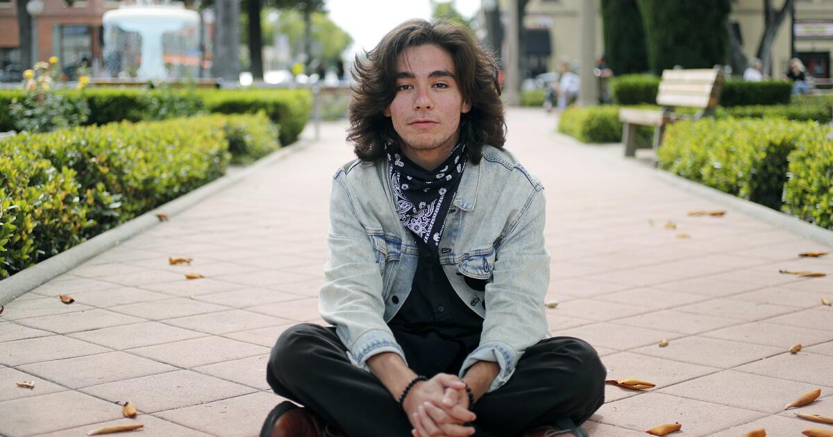 Protest Aid provides supplies and guidance to young protest organizers