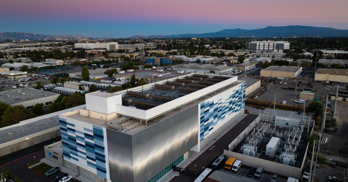 Commentary: A surge in Nevada data center construction threatens the electricity supply for 49,000 Californians