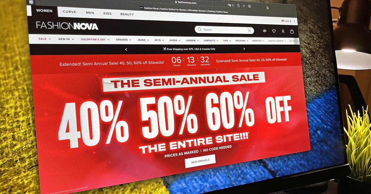 Early-morning texts from fashion retailer spark lawsuit from California customer