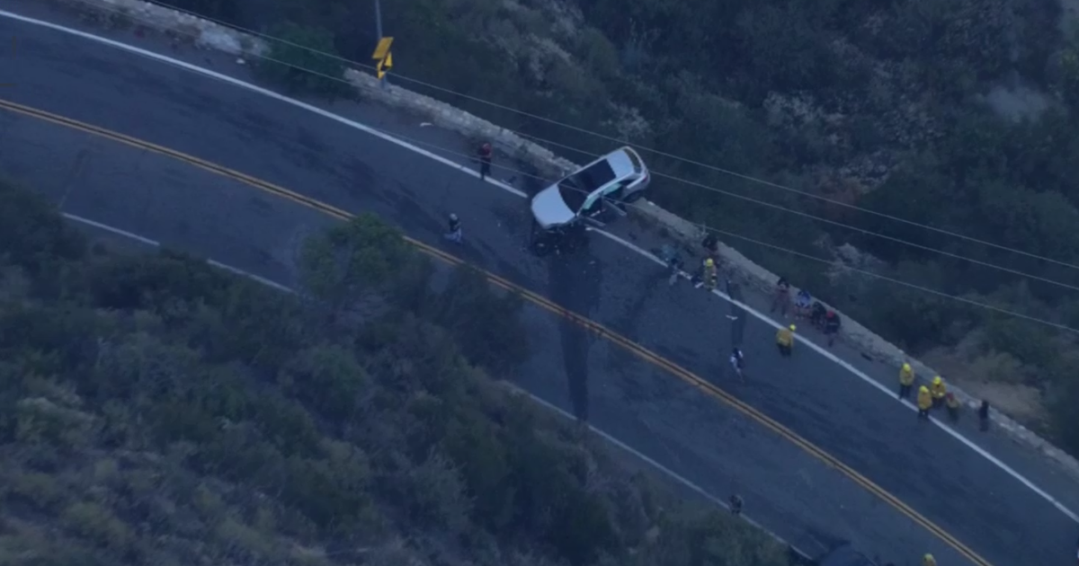 1 hospitalized after Mt. Baldy crash leaves car teetering over cliff, LA County firefighters say