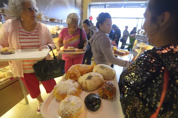 85º C bakery expands to Cerritos