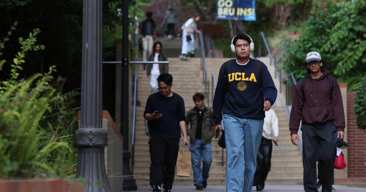 UC to consider reinstating SAT, ACT tests after faculty say students are deficient in math