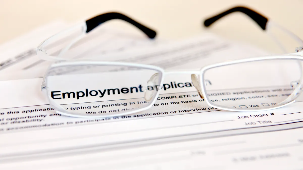 LA County unemployment holds steady in May
