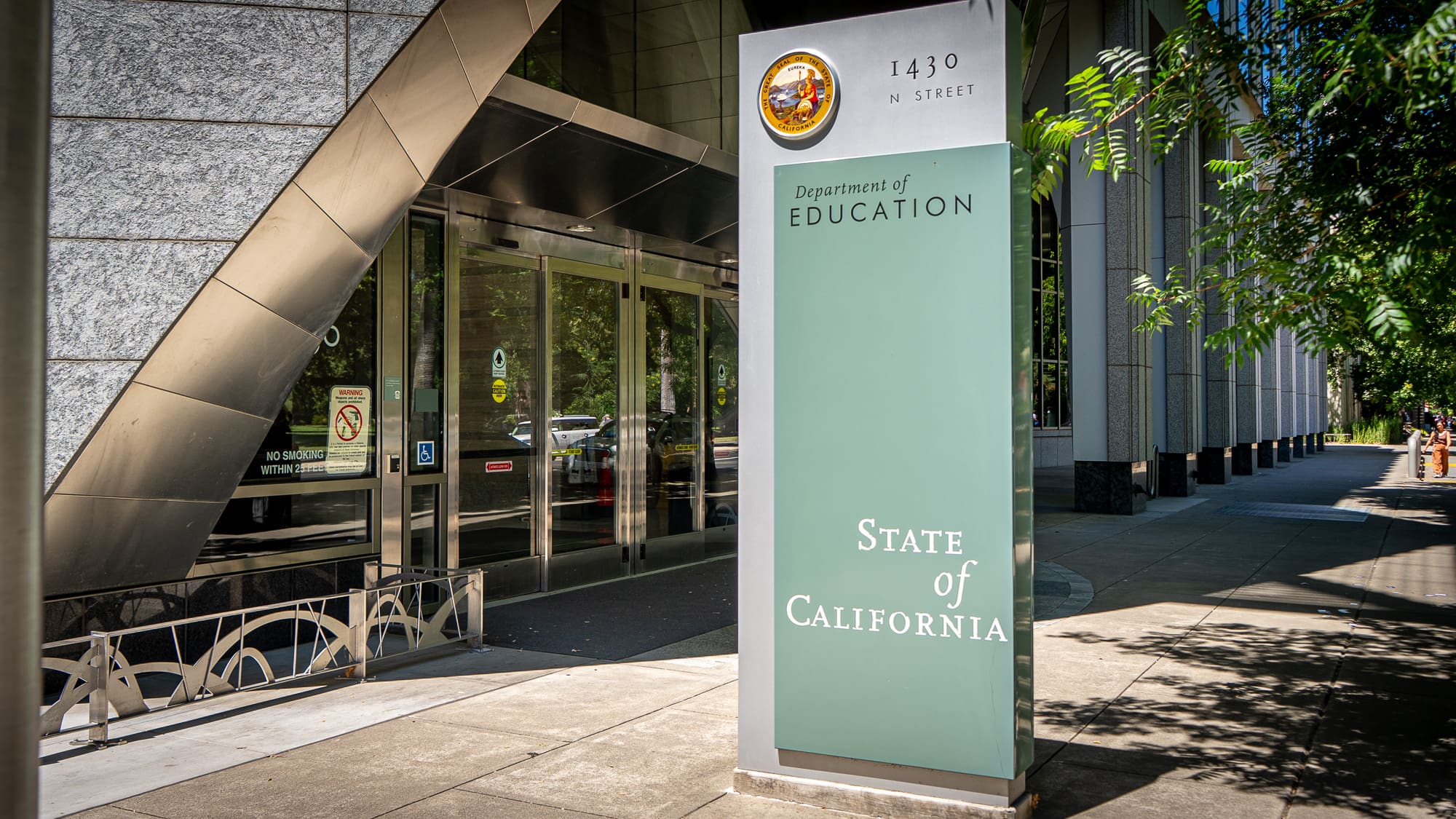 Suspected bedbug infestation shutters state office building in Sacramento