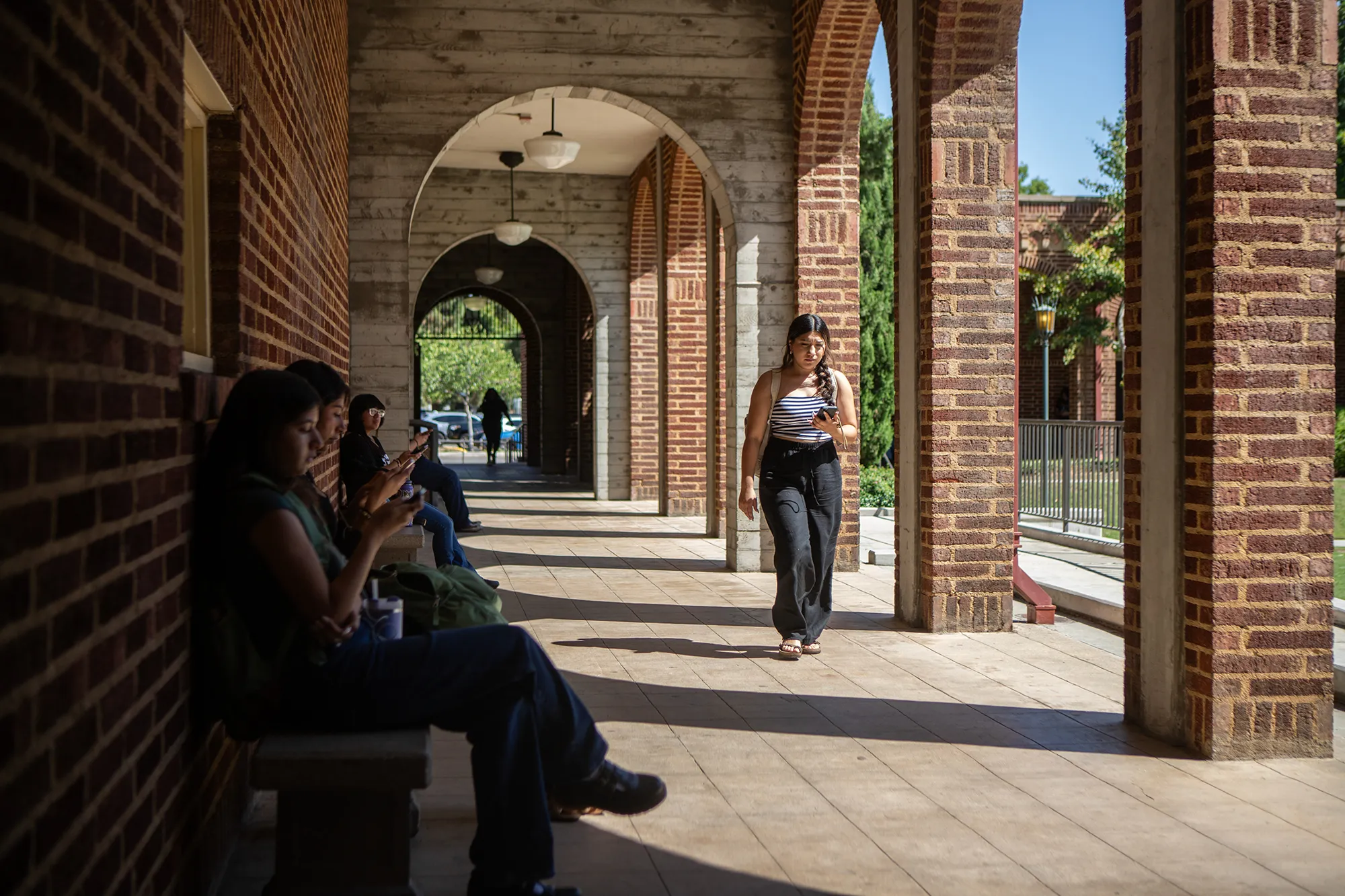 Opinion | Academic turf war between California colleges underscores need for new higher education plan